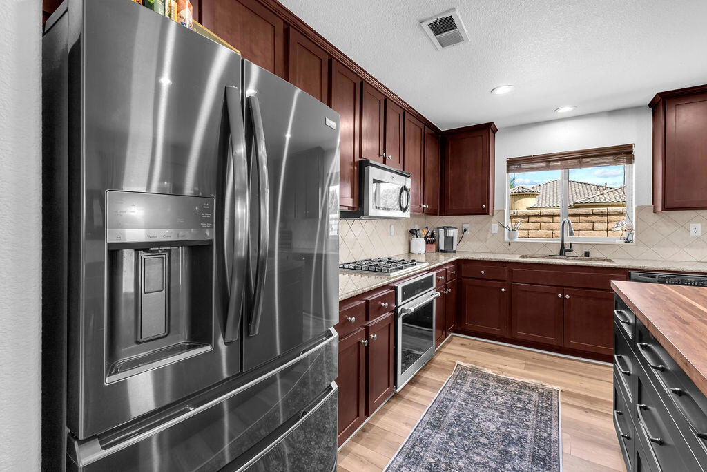 41096 Maxwell Court