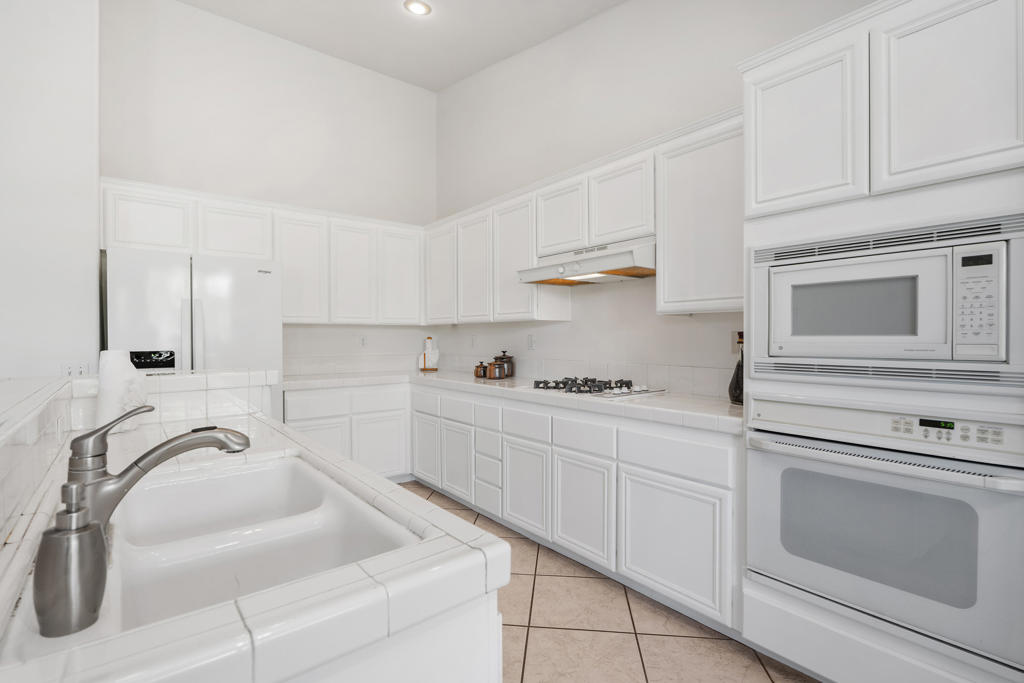 40650 Cabana Court