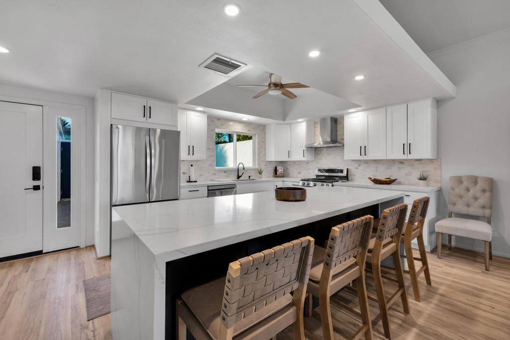 47760 Eisenhower Drive