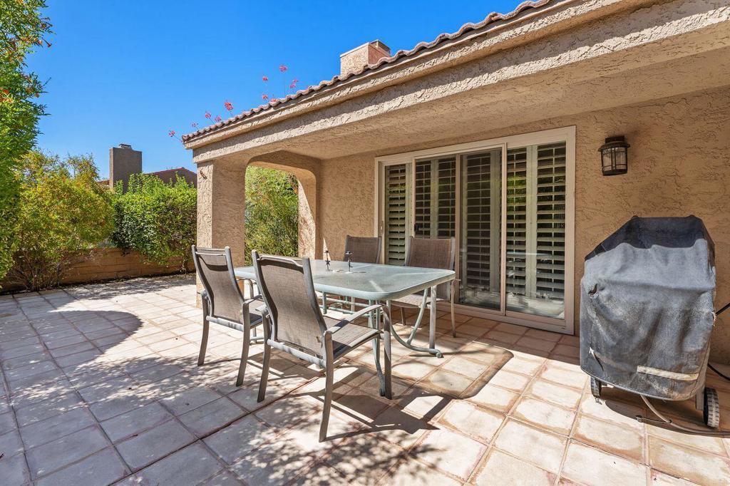 44239 Venice Court