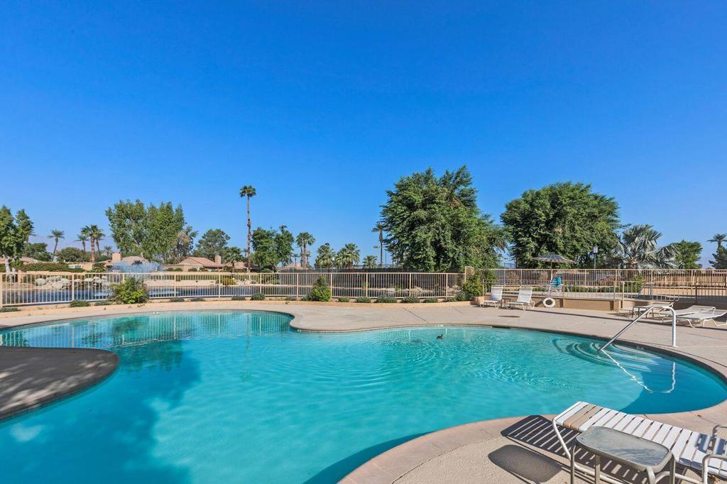 44239 Venice Court