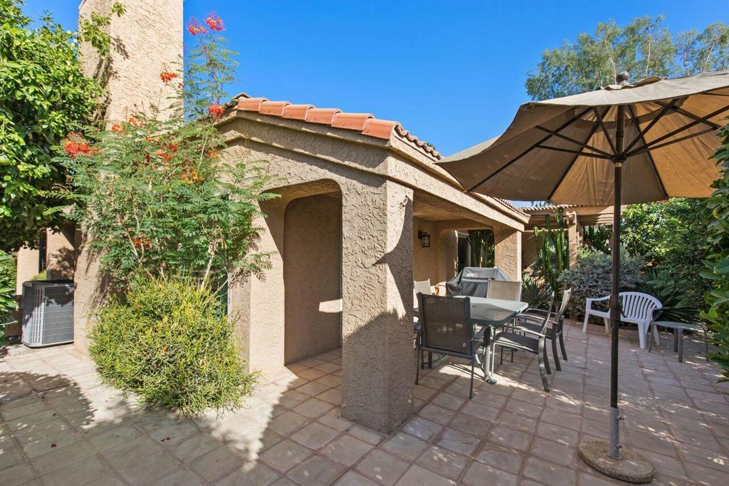 44239 Venice Court