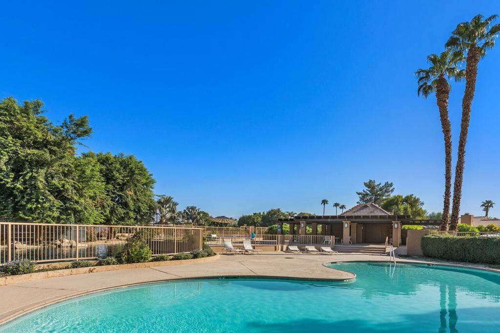 44239 Venice Court