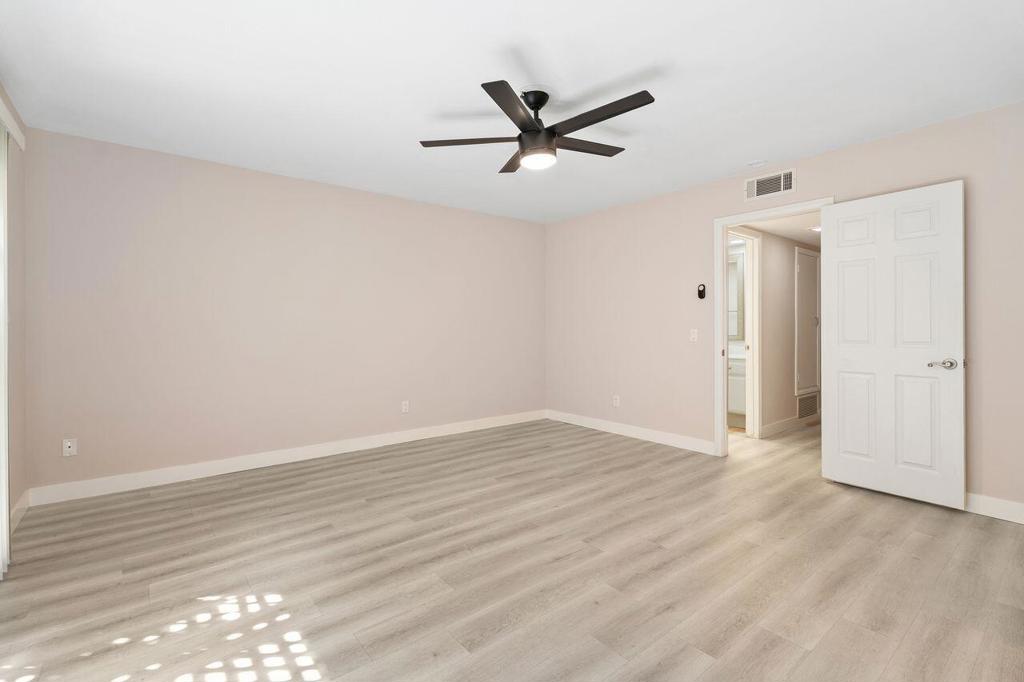 44239 Venice Court