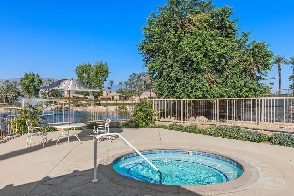 44239 Venice Court