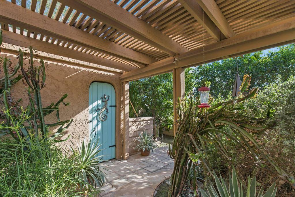 44239 Venice Court