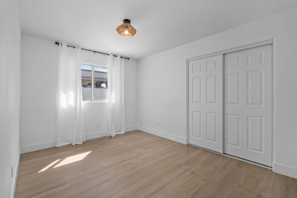 78650 Ave Tujunga