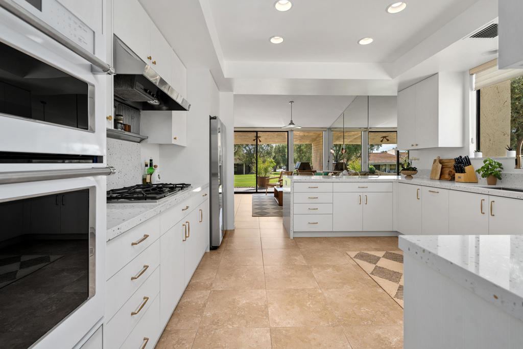 44830 Del Dios Circle