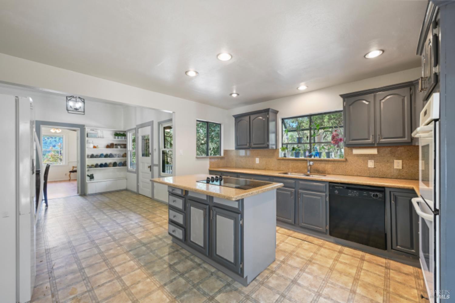 31258 Highway 128 Road