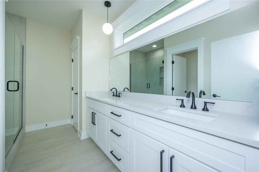 2109 NE Heritage Drive