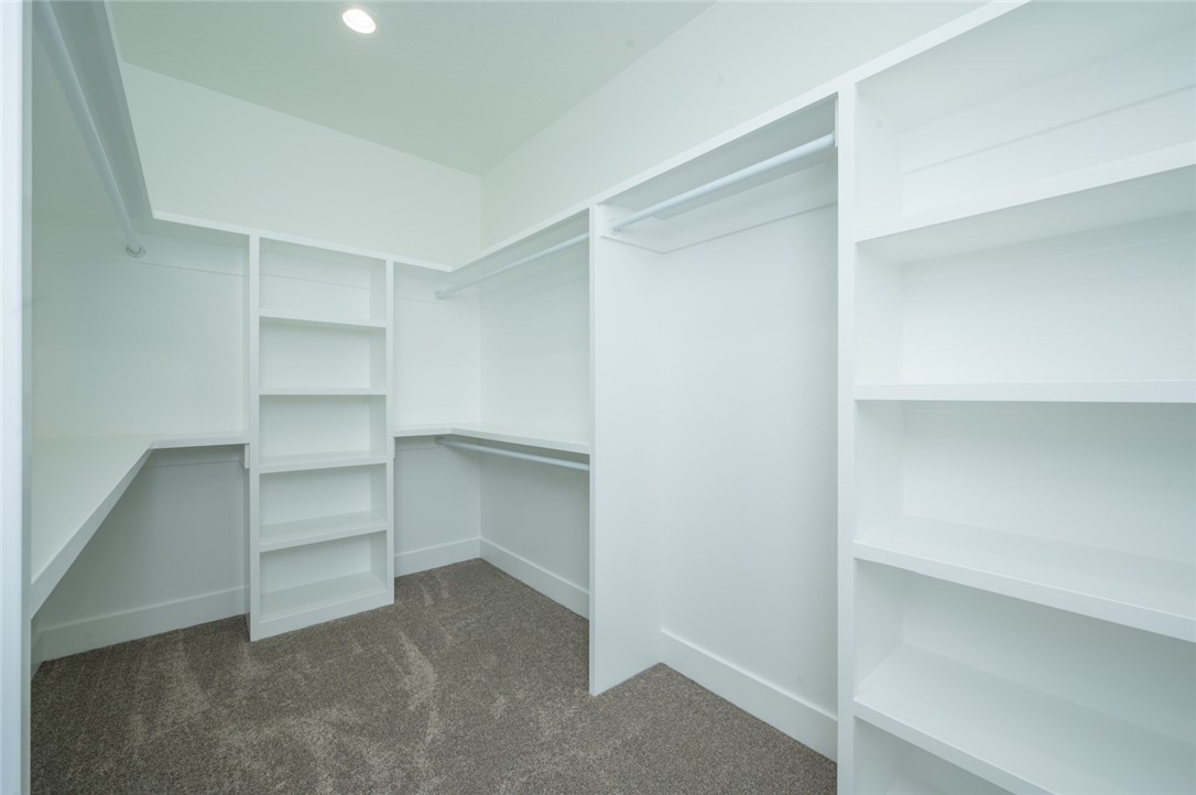 2109 NE Heritage Drive