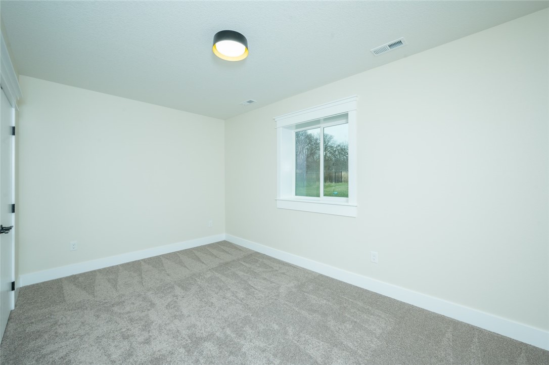 2109 NE Heritage Drive