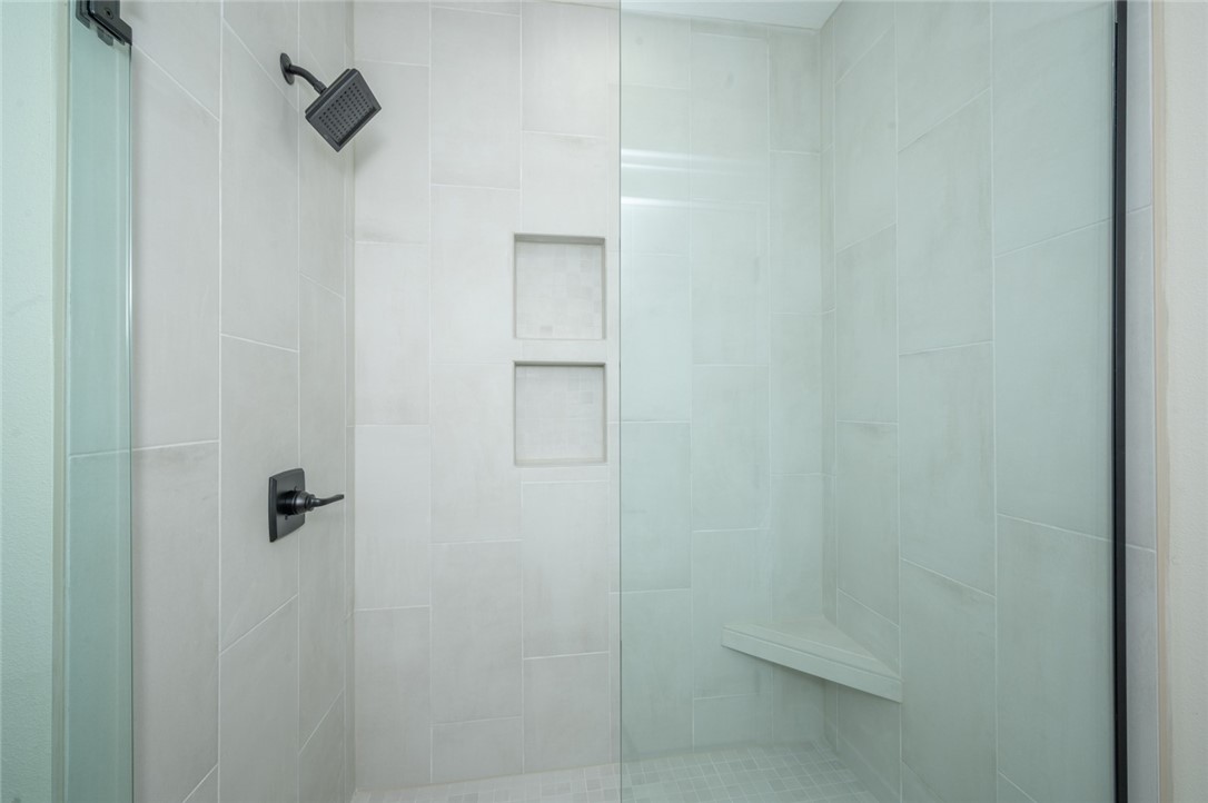 2109 NE Heritage Drive