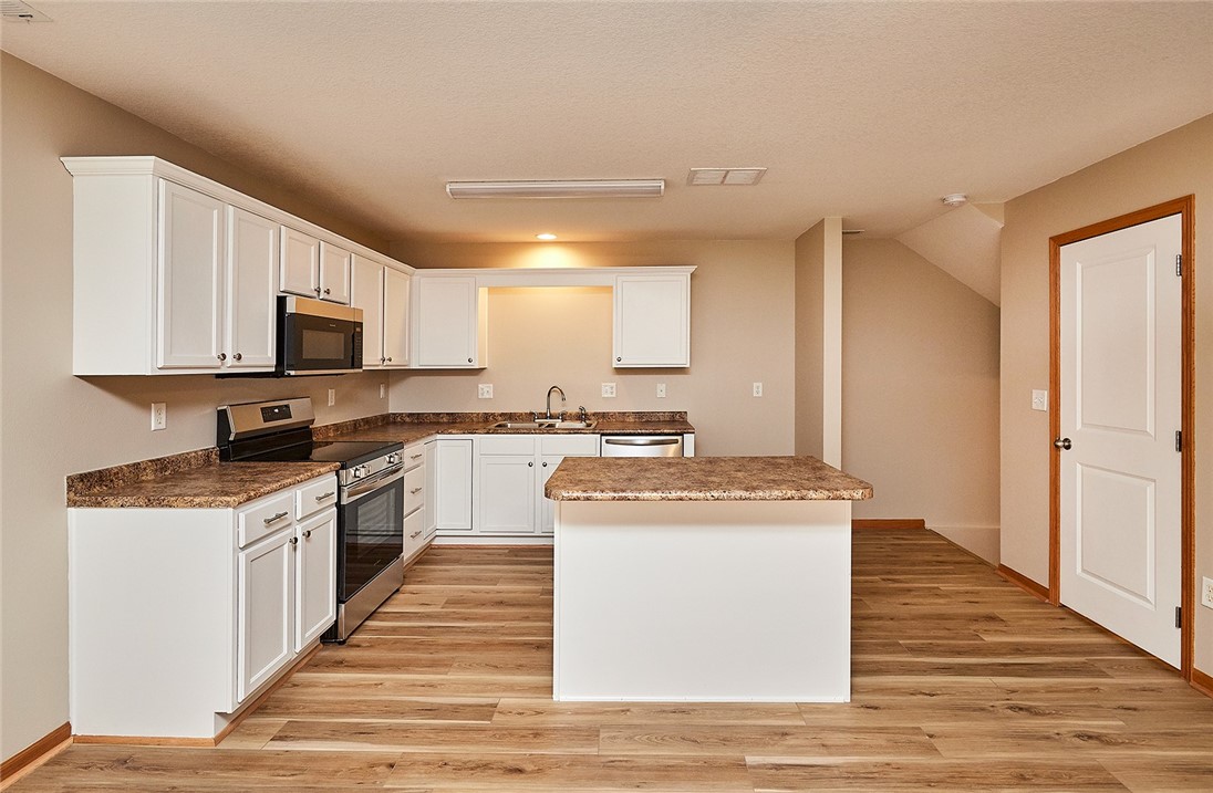 309 NE Sandalwood Street