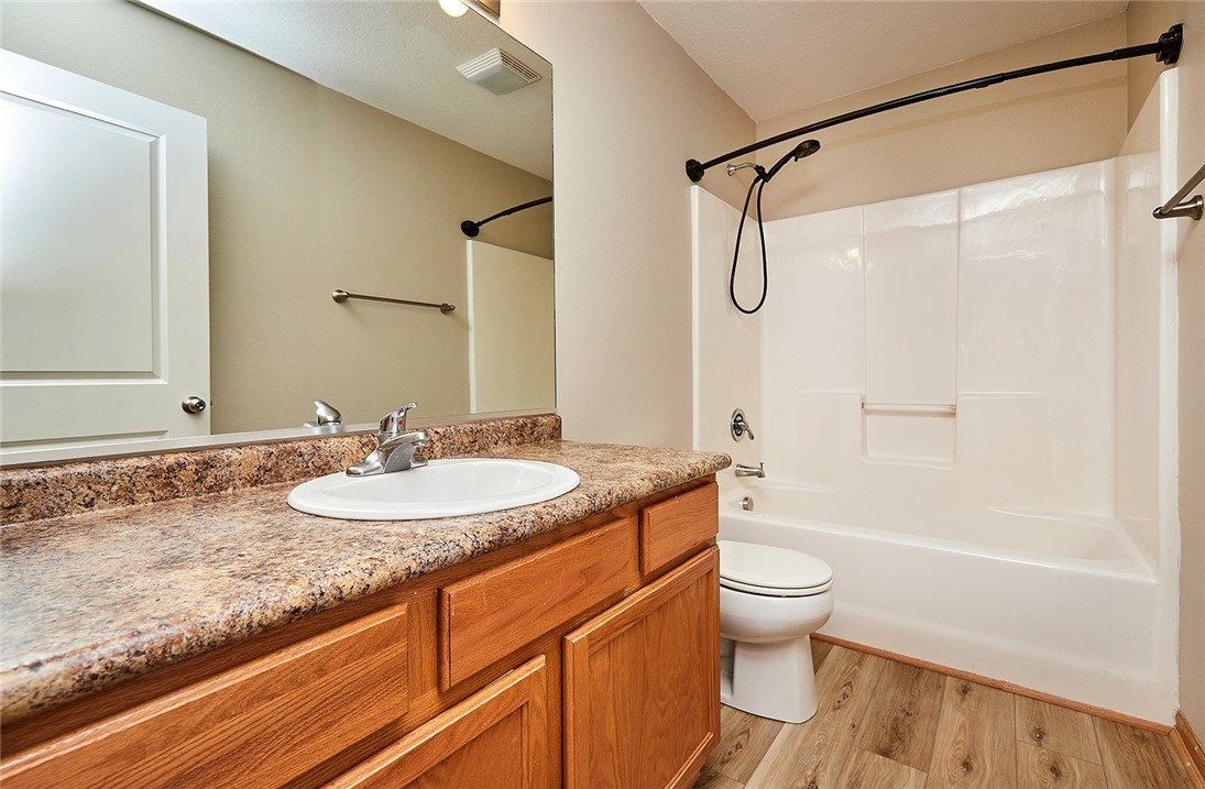 309 NE Sandalwood Street