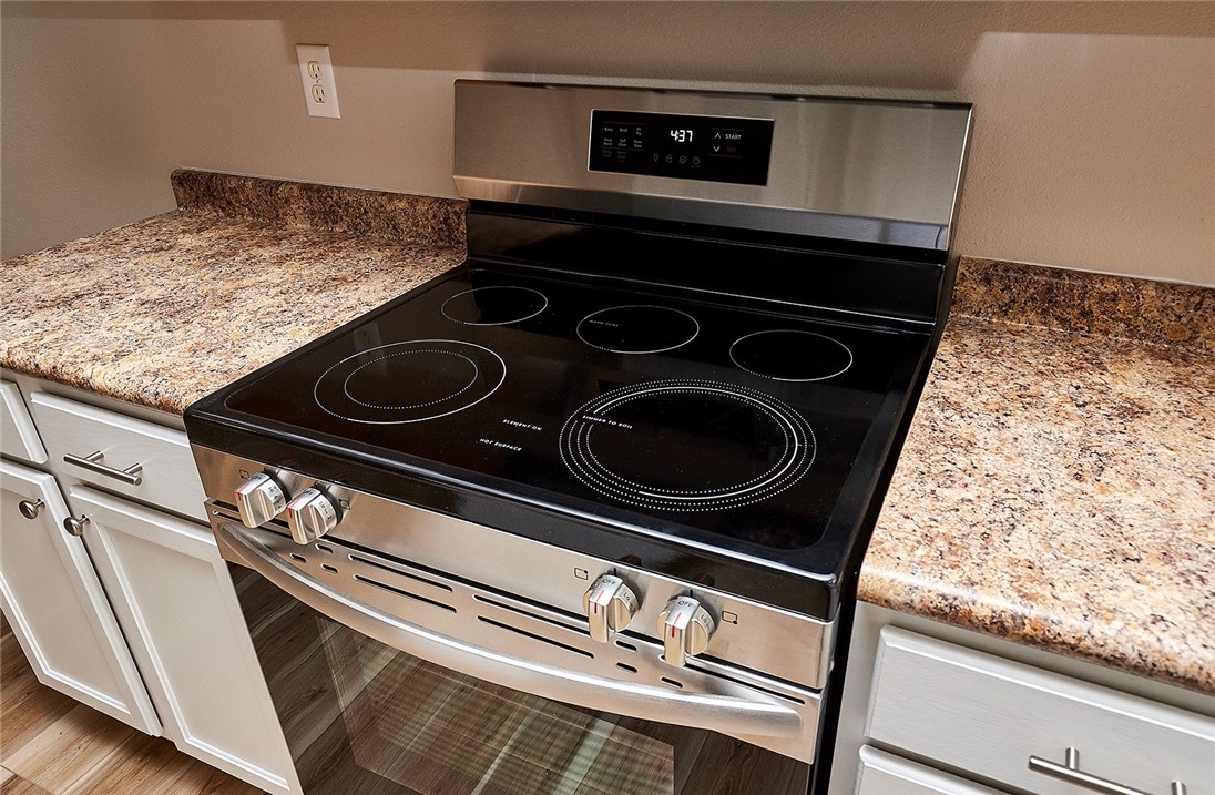 309 NE Sandalwood Street