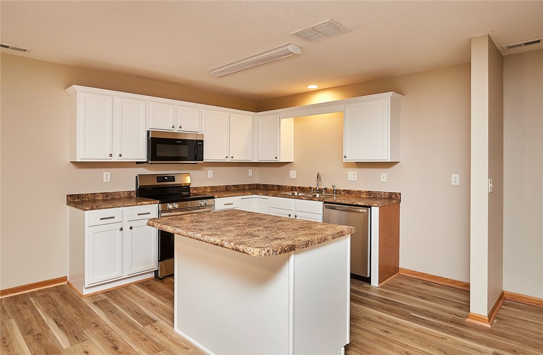 309 NE Sandalwood Street