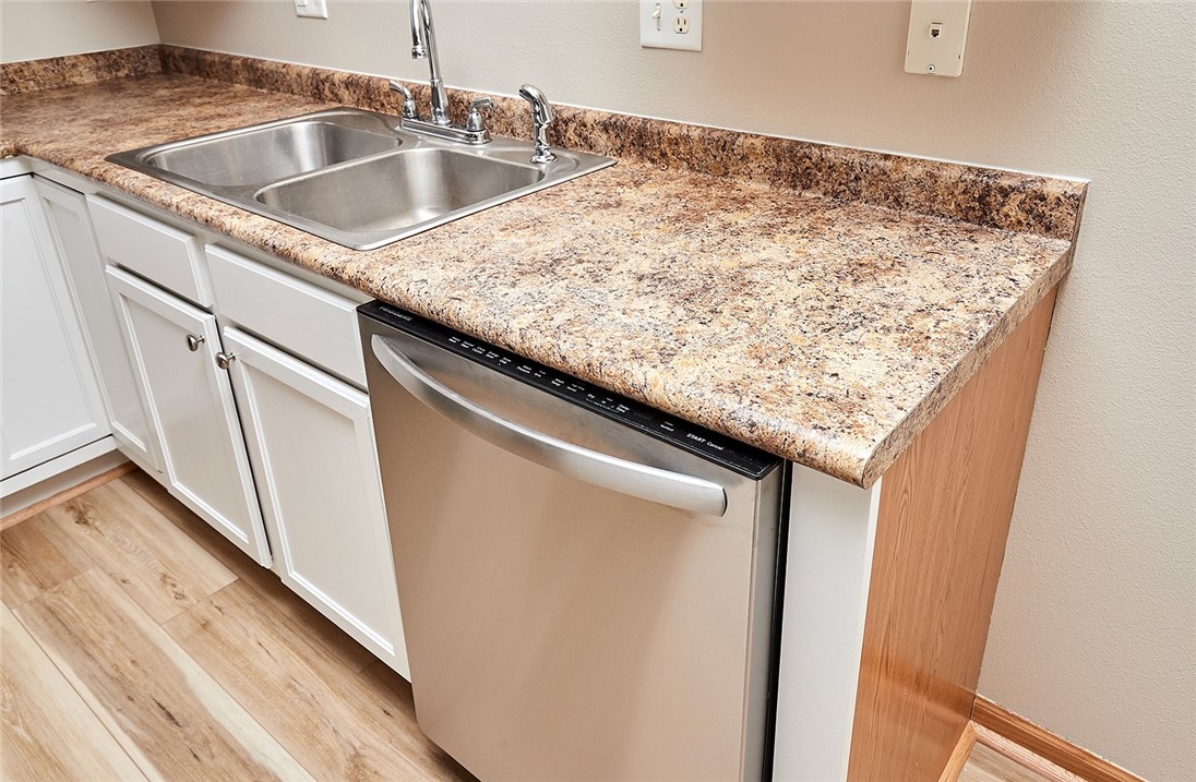 309 NE Sandalwood Street