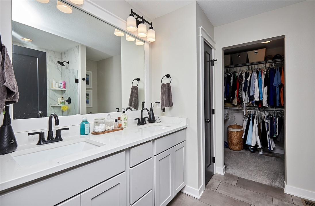 14805 North Valley Drive