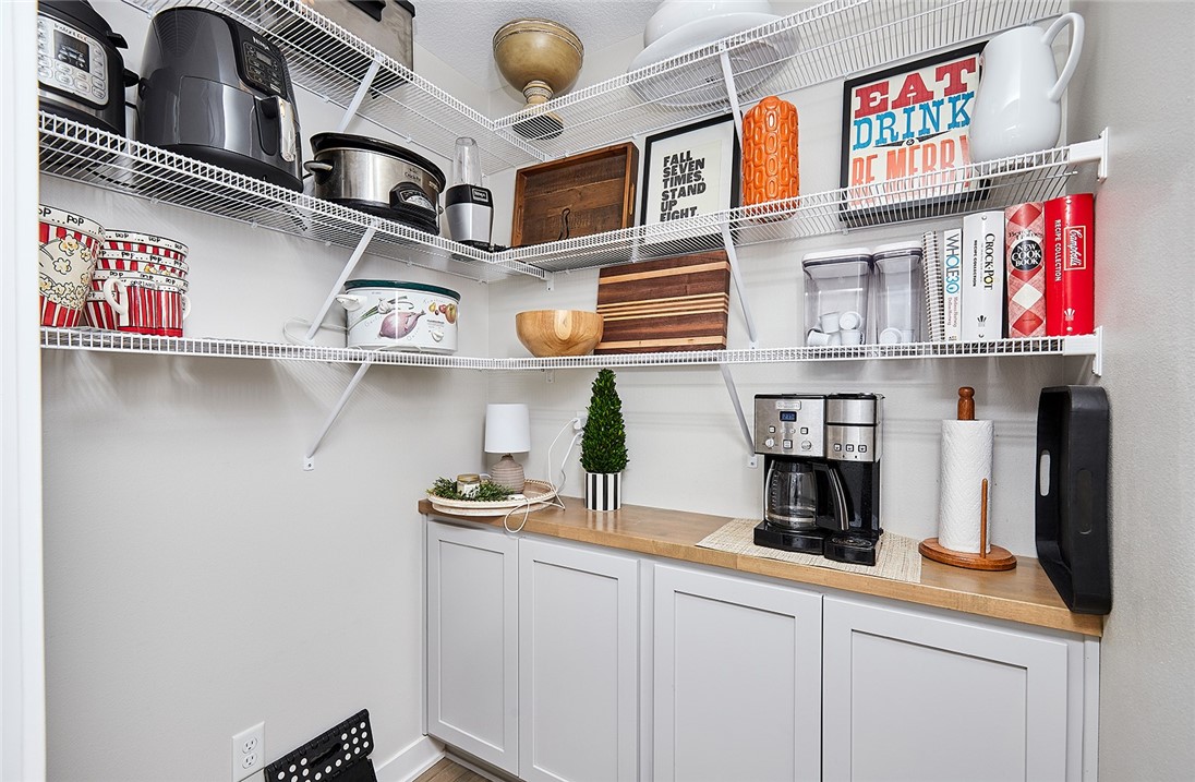 14805 North Valley Drive