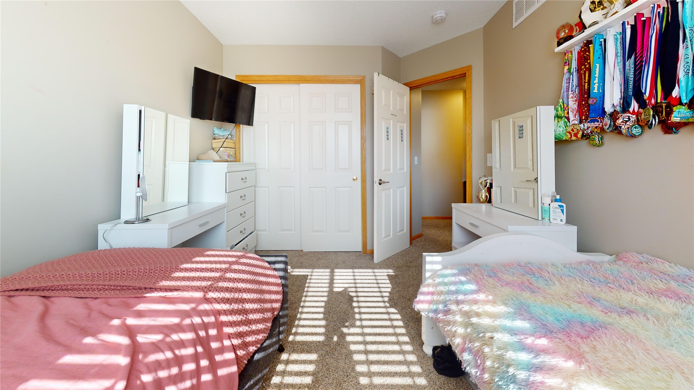 9425 Larch Lane