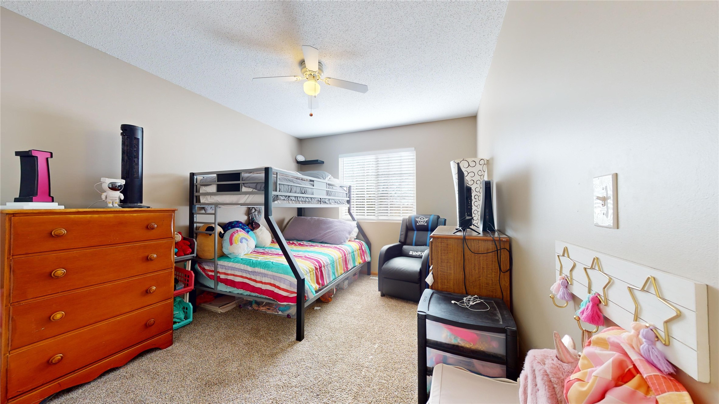 9425 Larch Lane