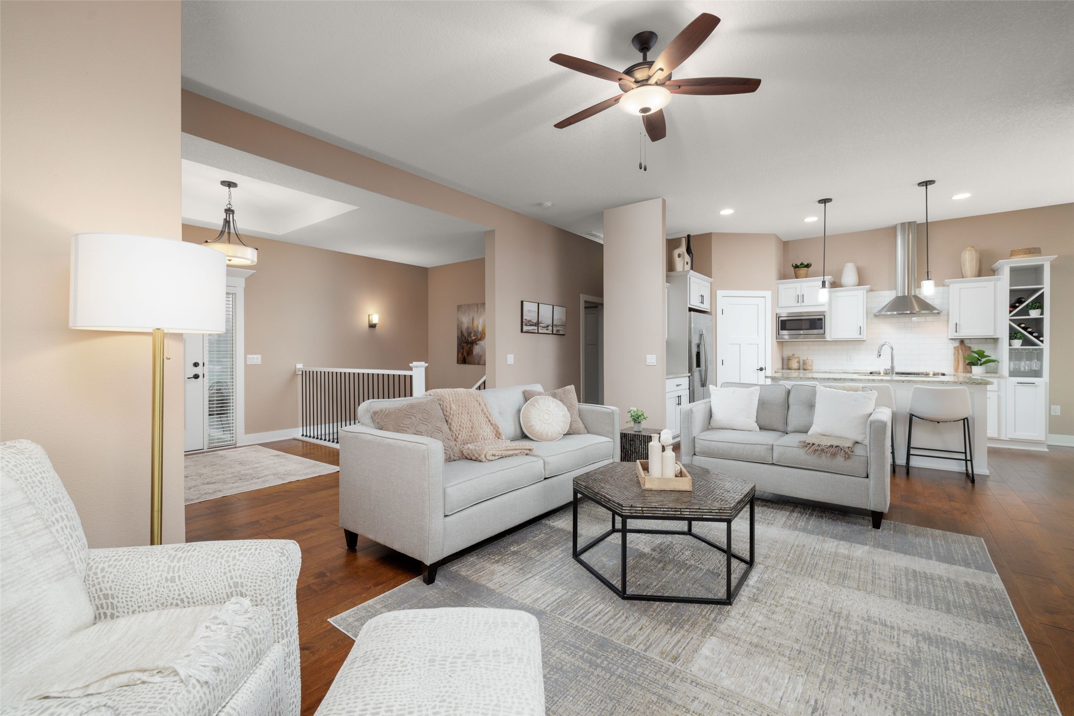 1805 SE Waters Edge Drive