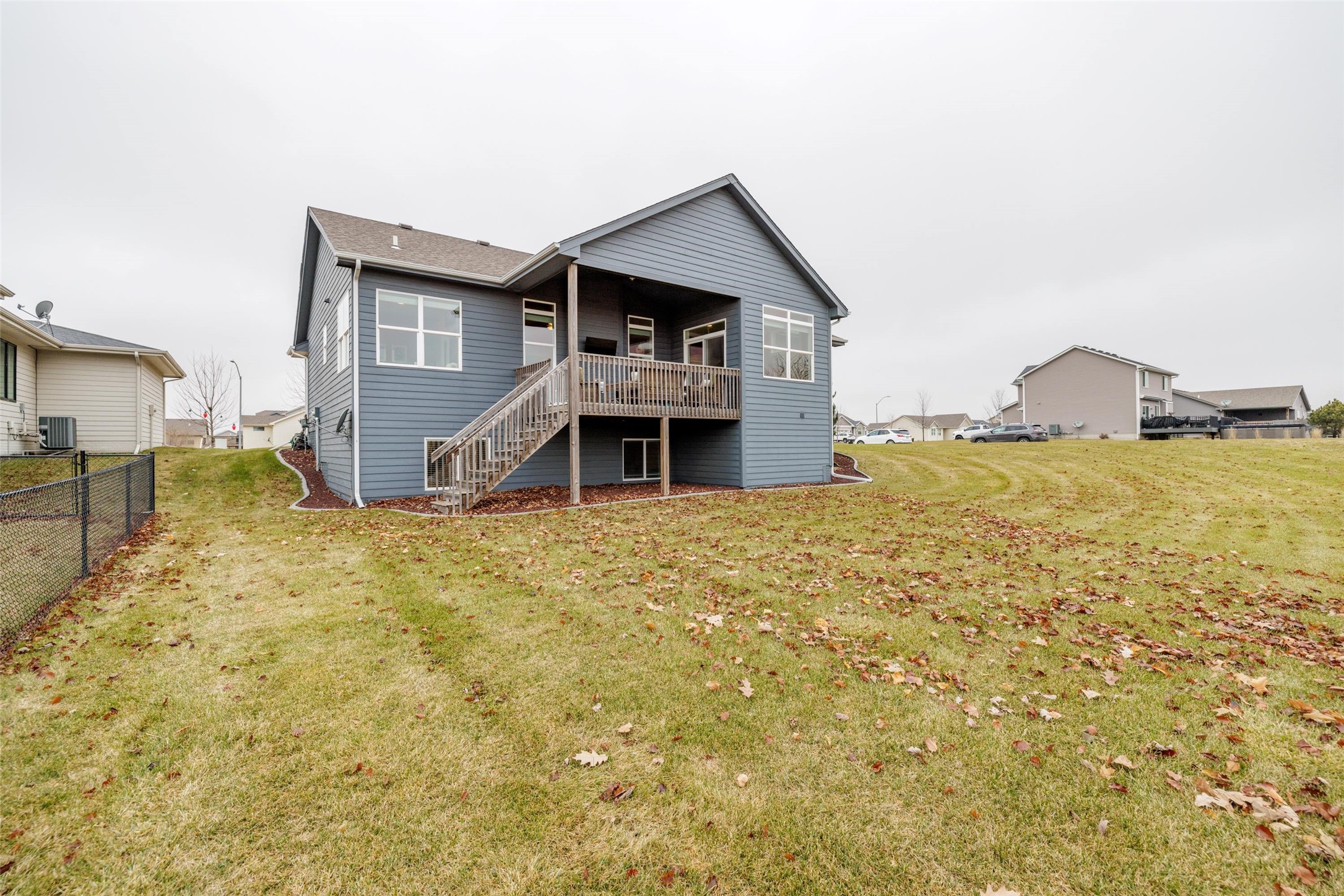 1805 SE Waters Edge Drive