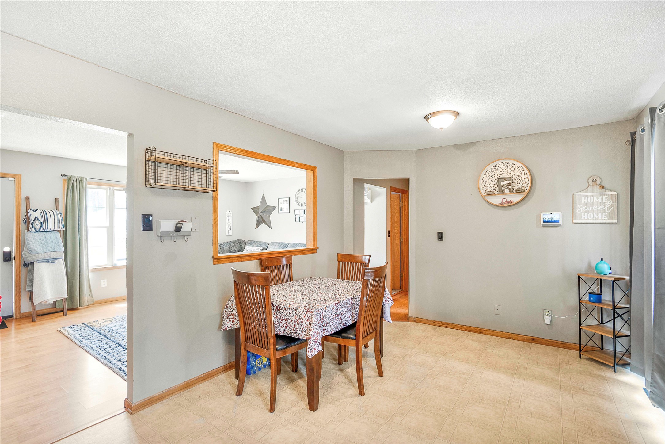 120 E Diehl Avenue