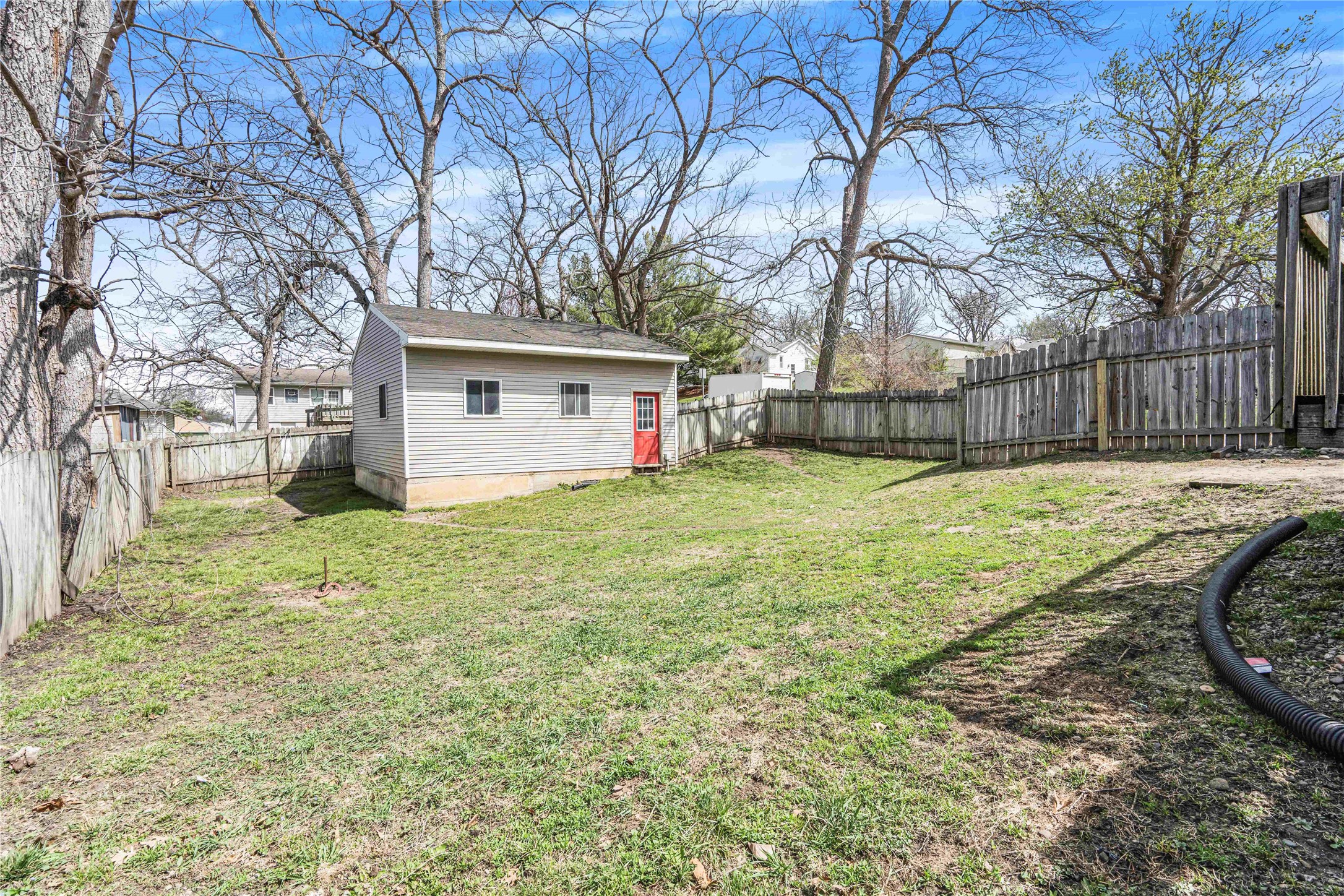 120 E Diehl Avenue