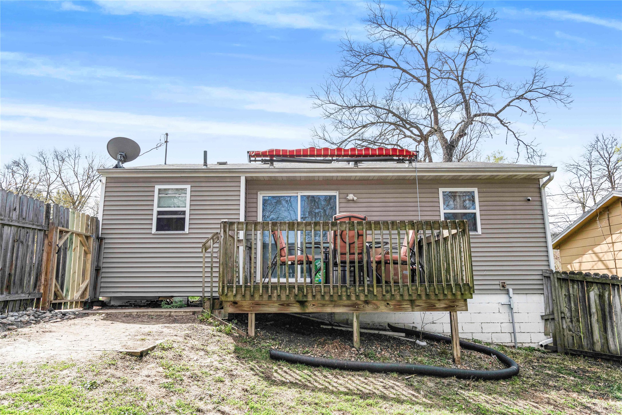 120 E Diehl Avenue