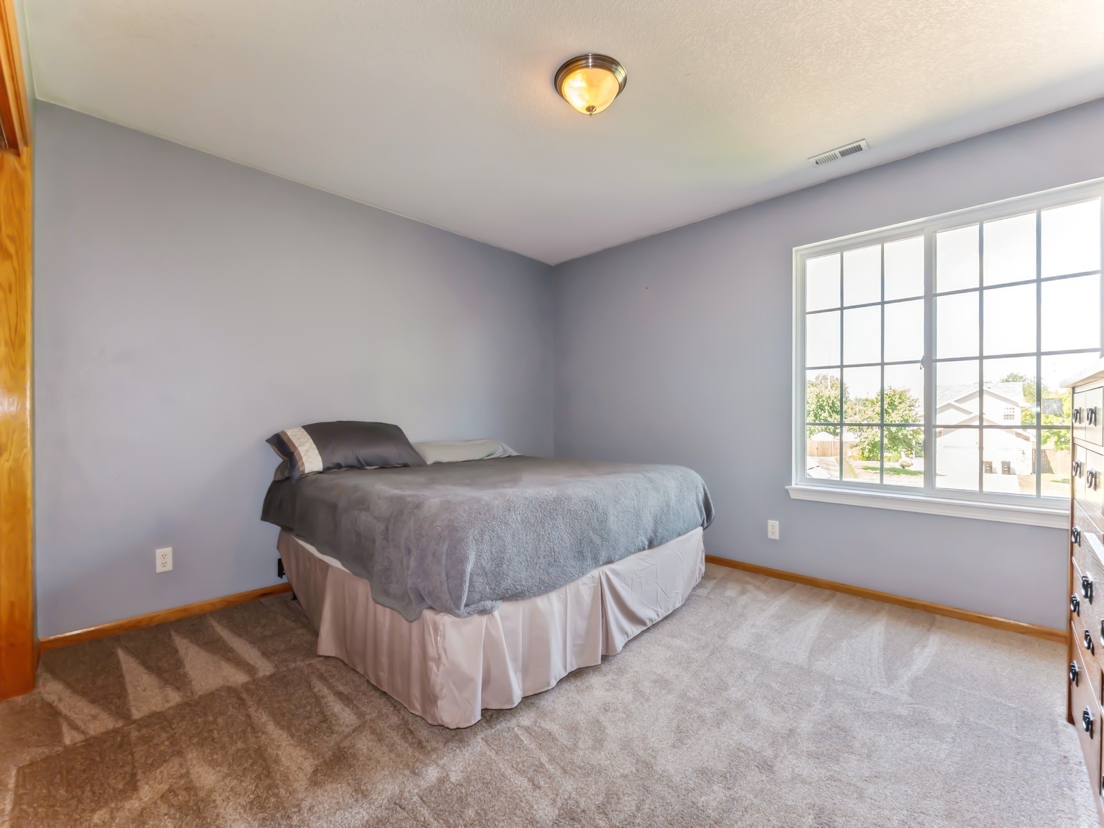 705 SE Whitetail Lane