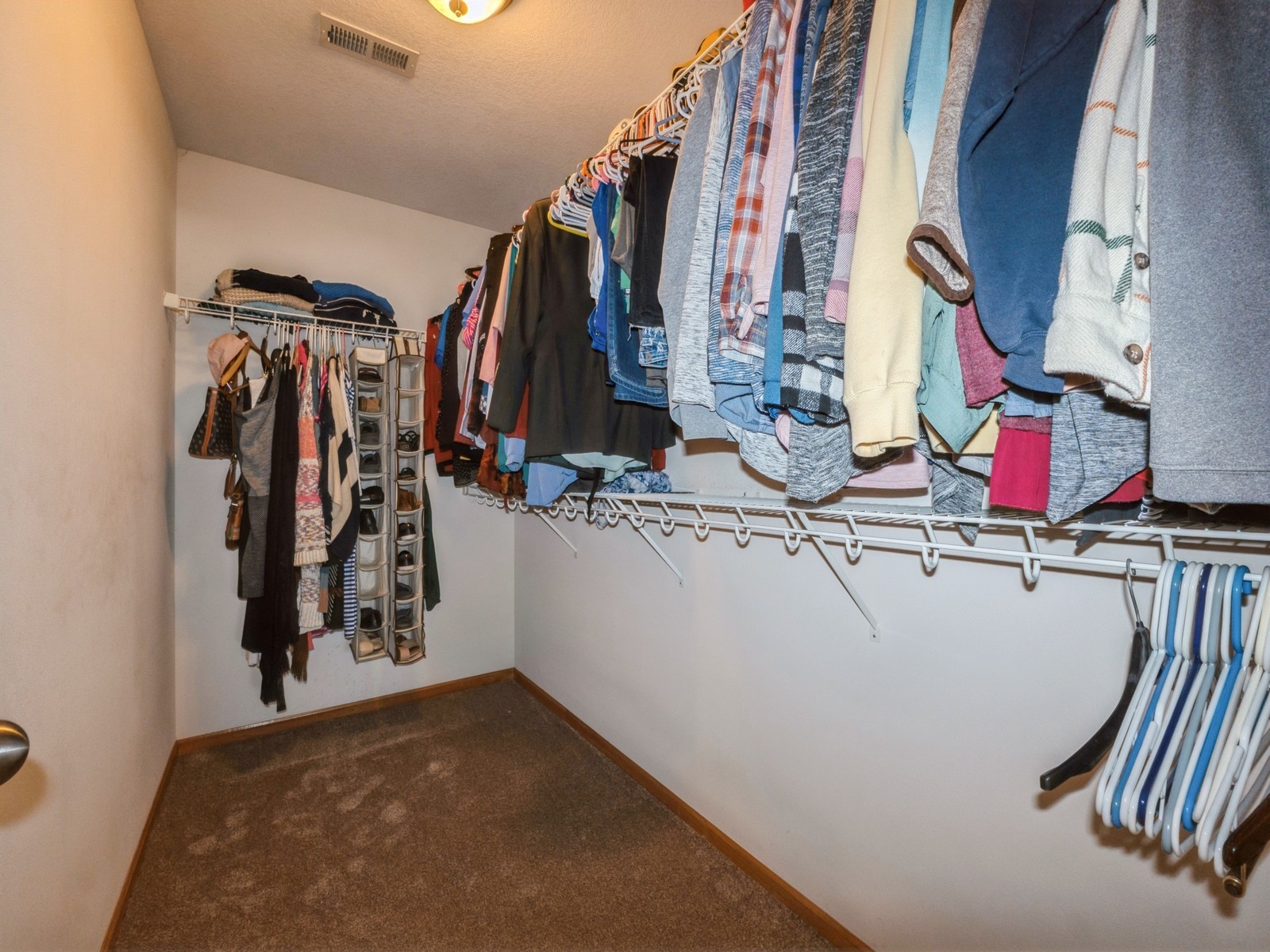 705 SE Whitetail Lane