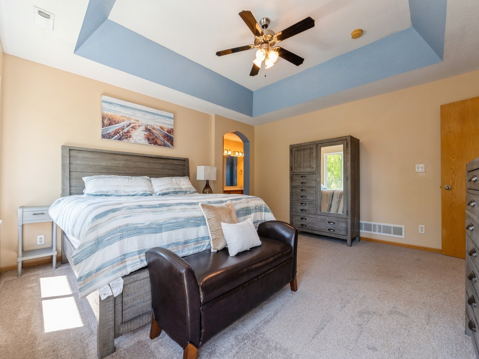 705 SE Whitetail Lane