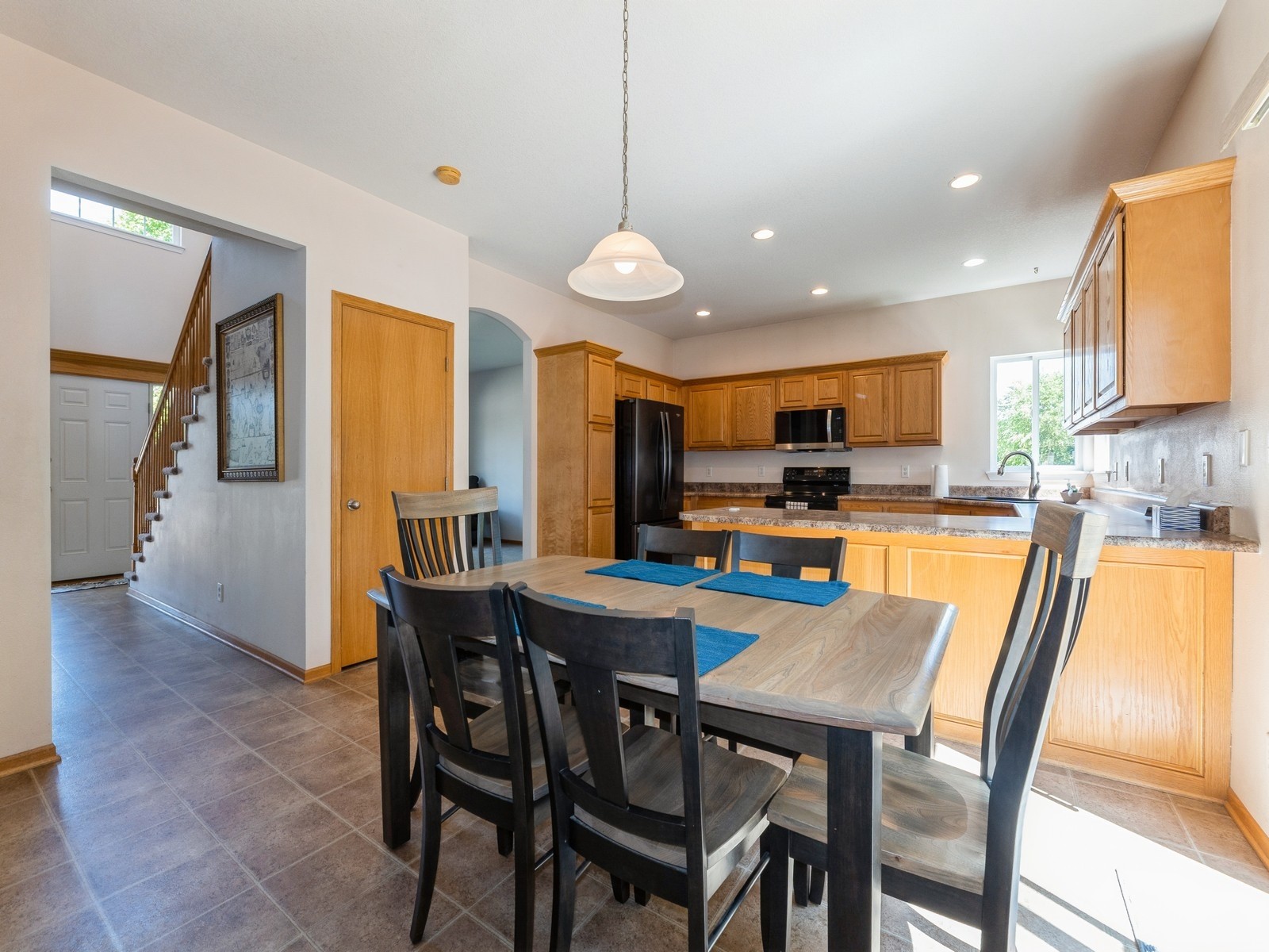 705 SE Whitetail Lane