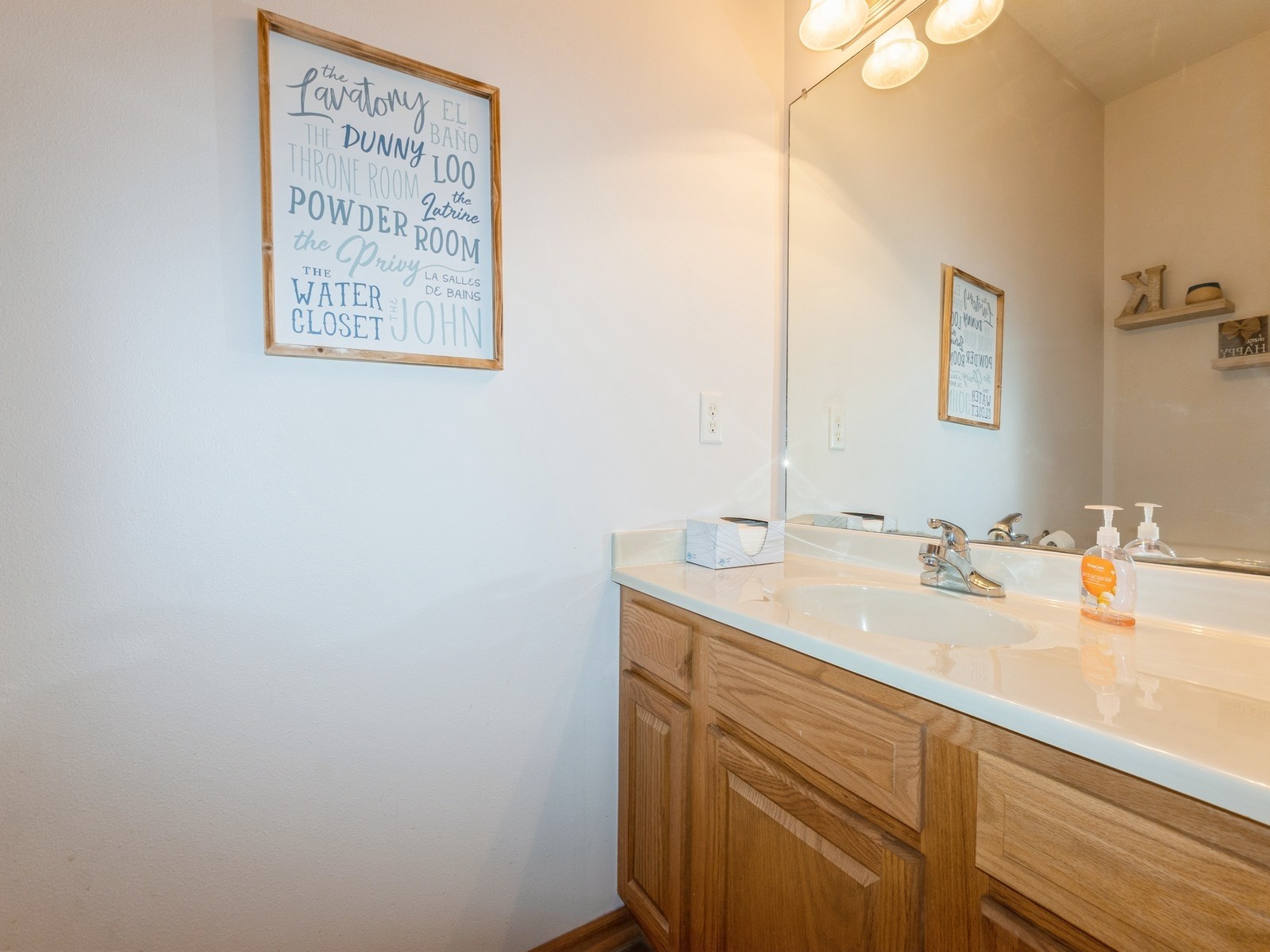 705 SE Whitetail Lane