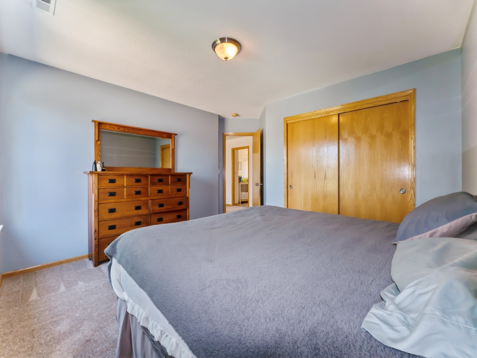 705 SE Whitetail Lane