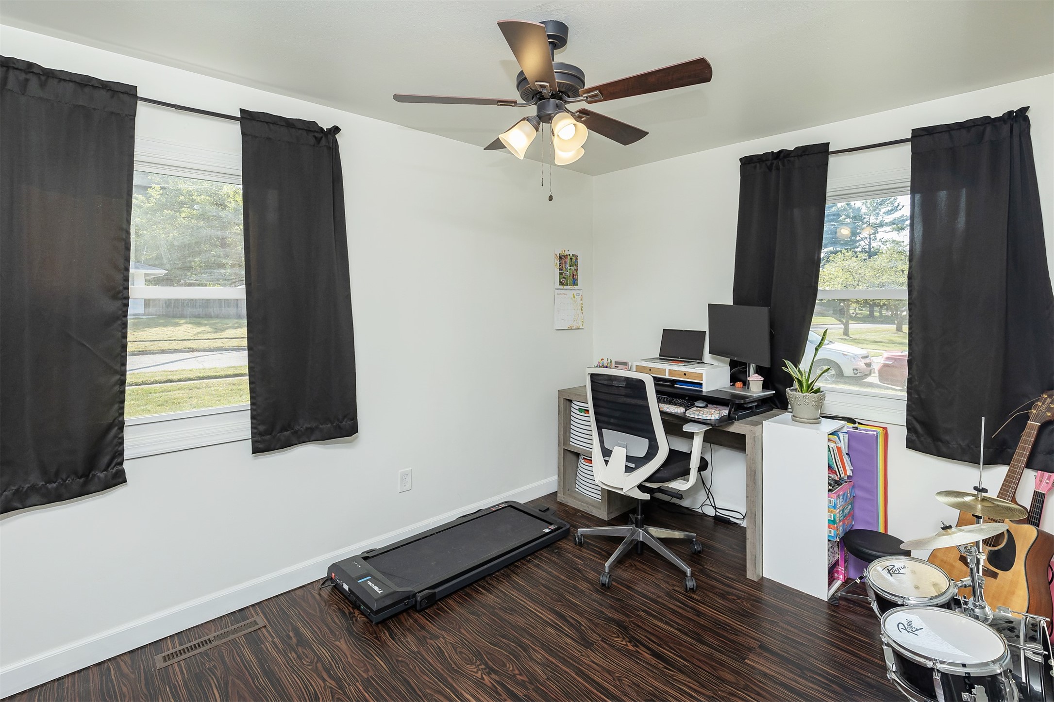 3900 Rolling Green Drive