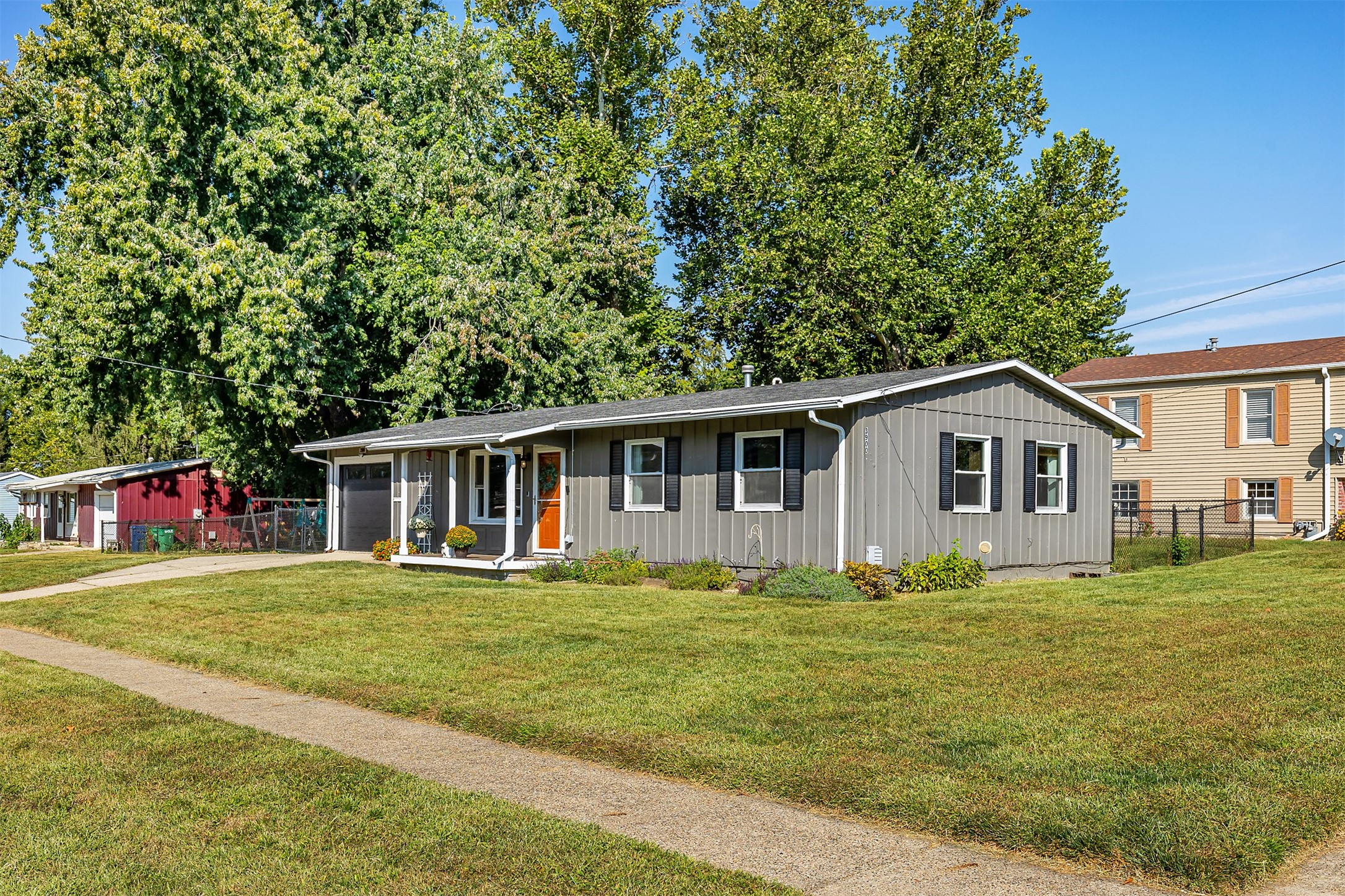 3900 Rolling Green Drive