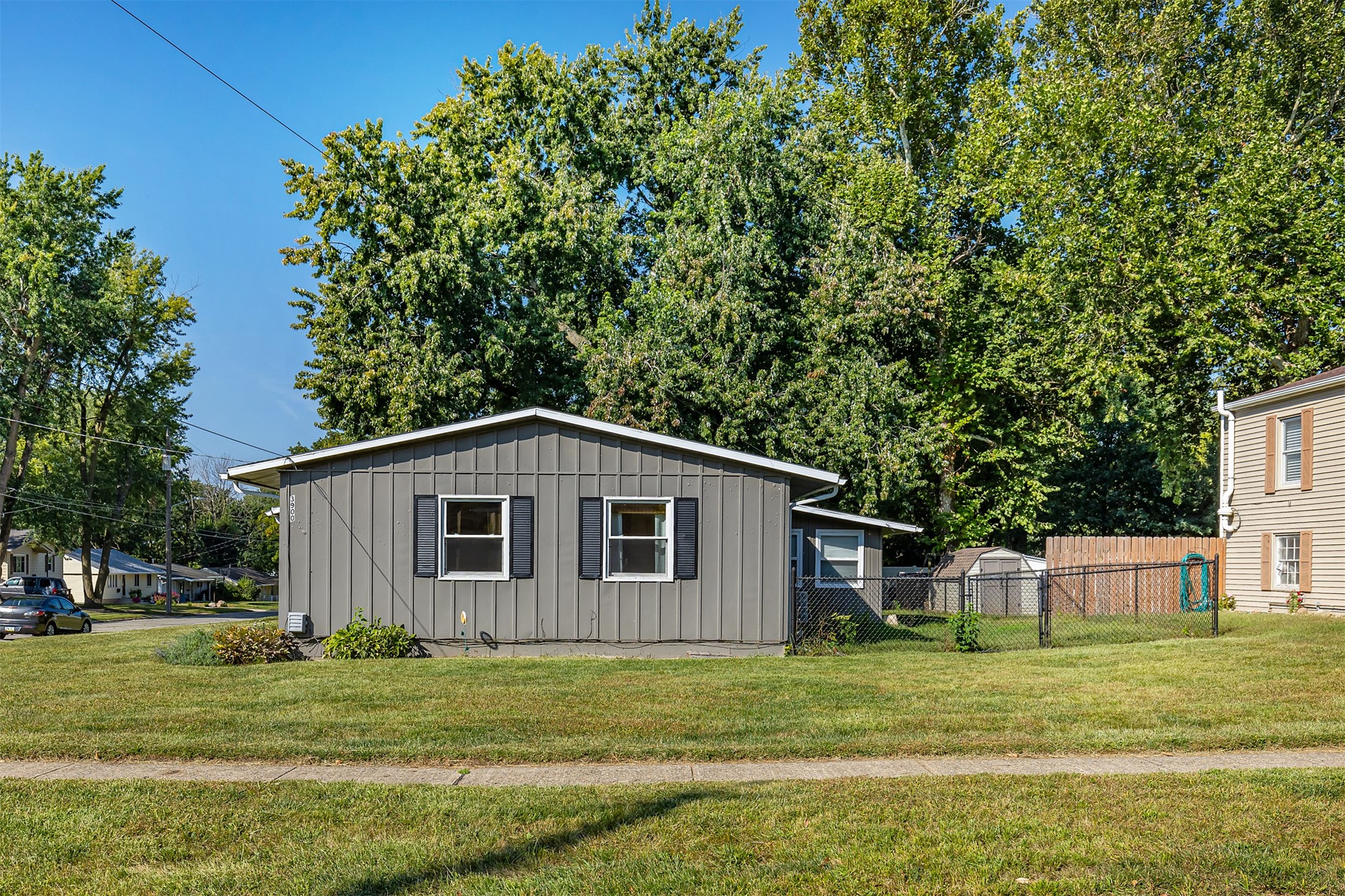3900 Rolling Green Drive