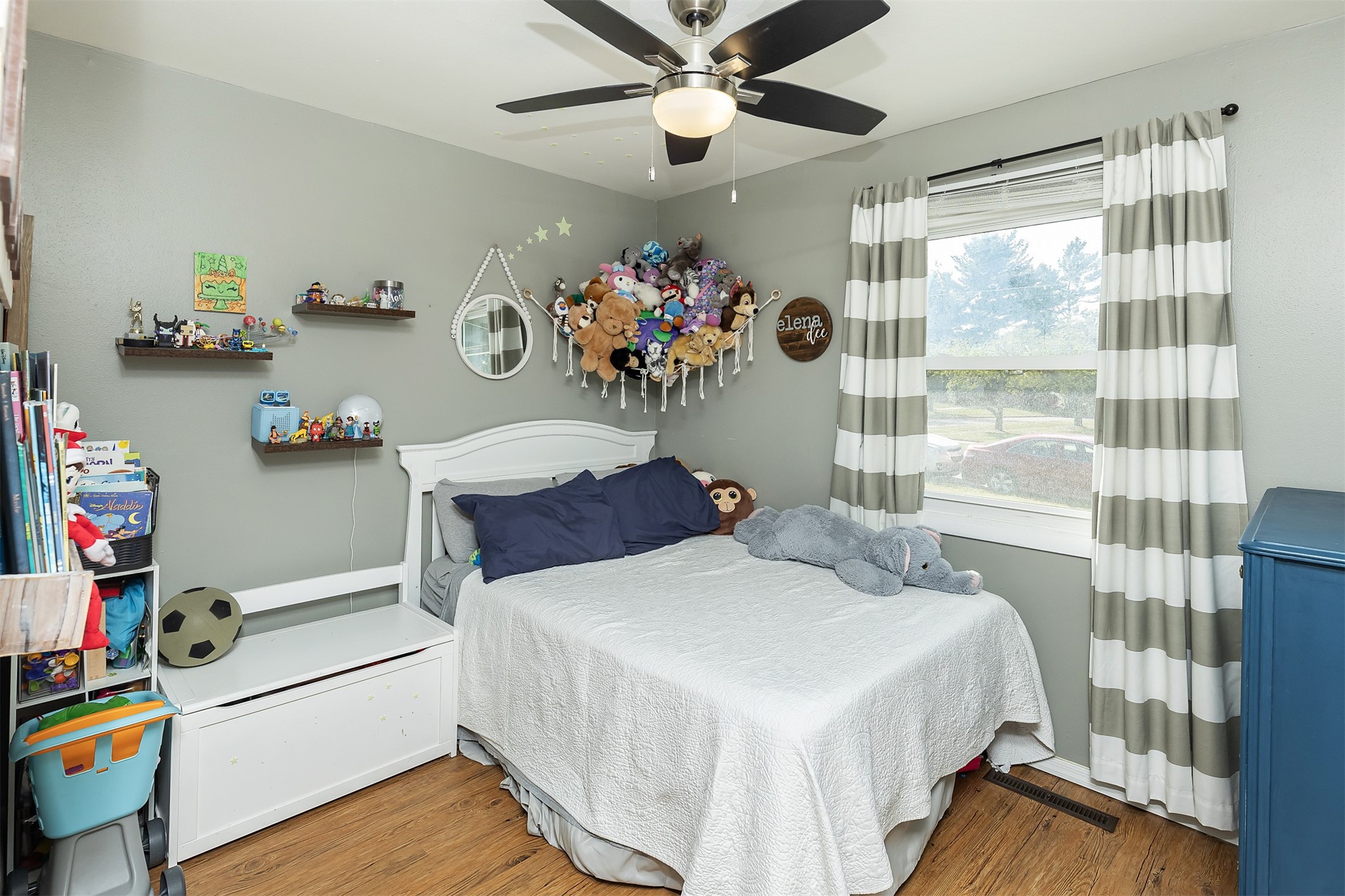3900 Rolling Green Drive