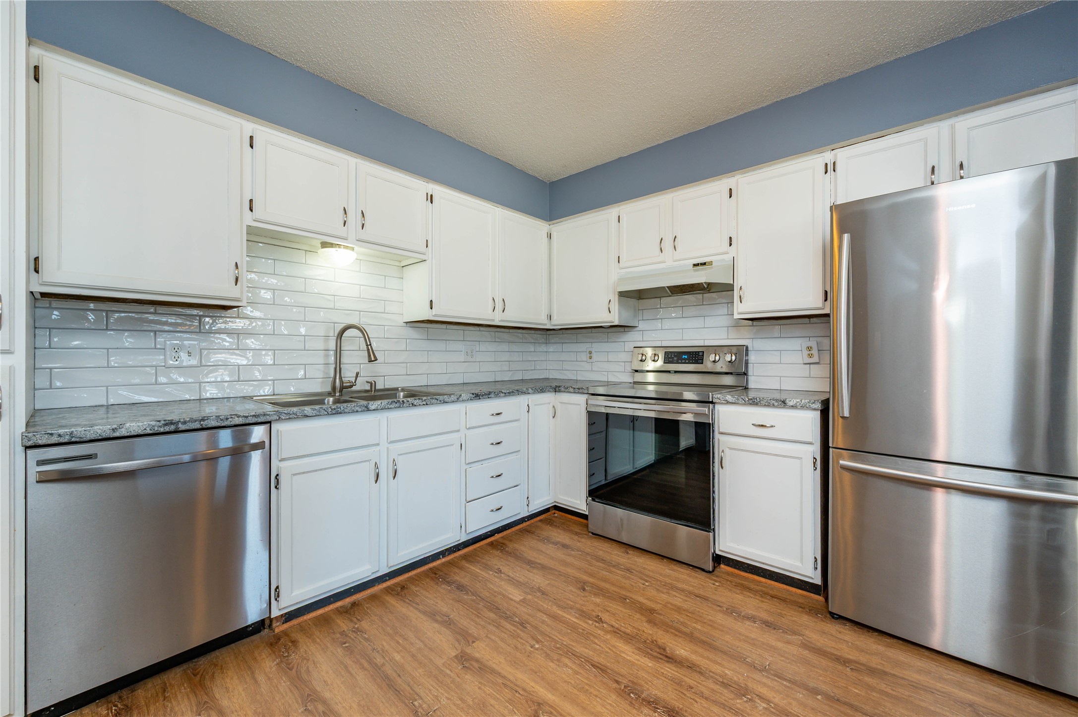 4857 Woodland Avenue 5