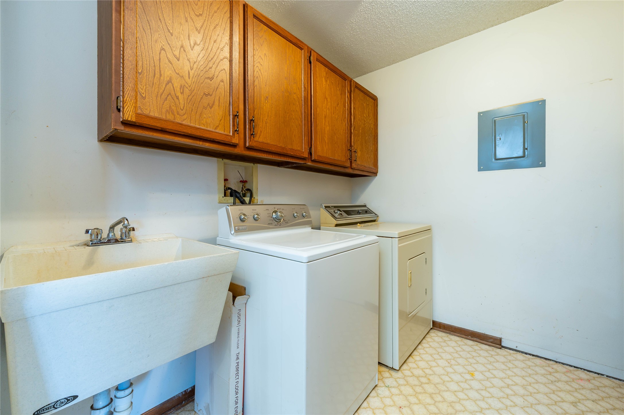 4857 Woodland Avenue 5