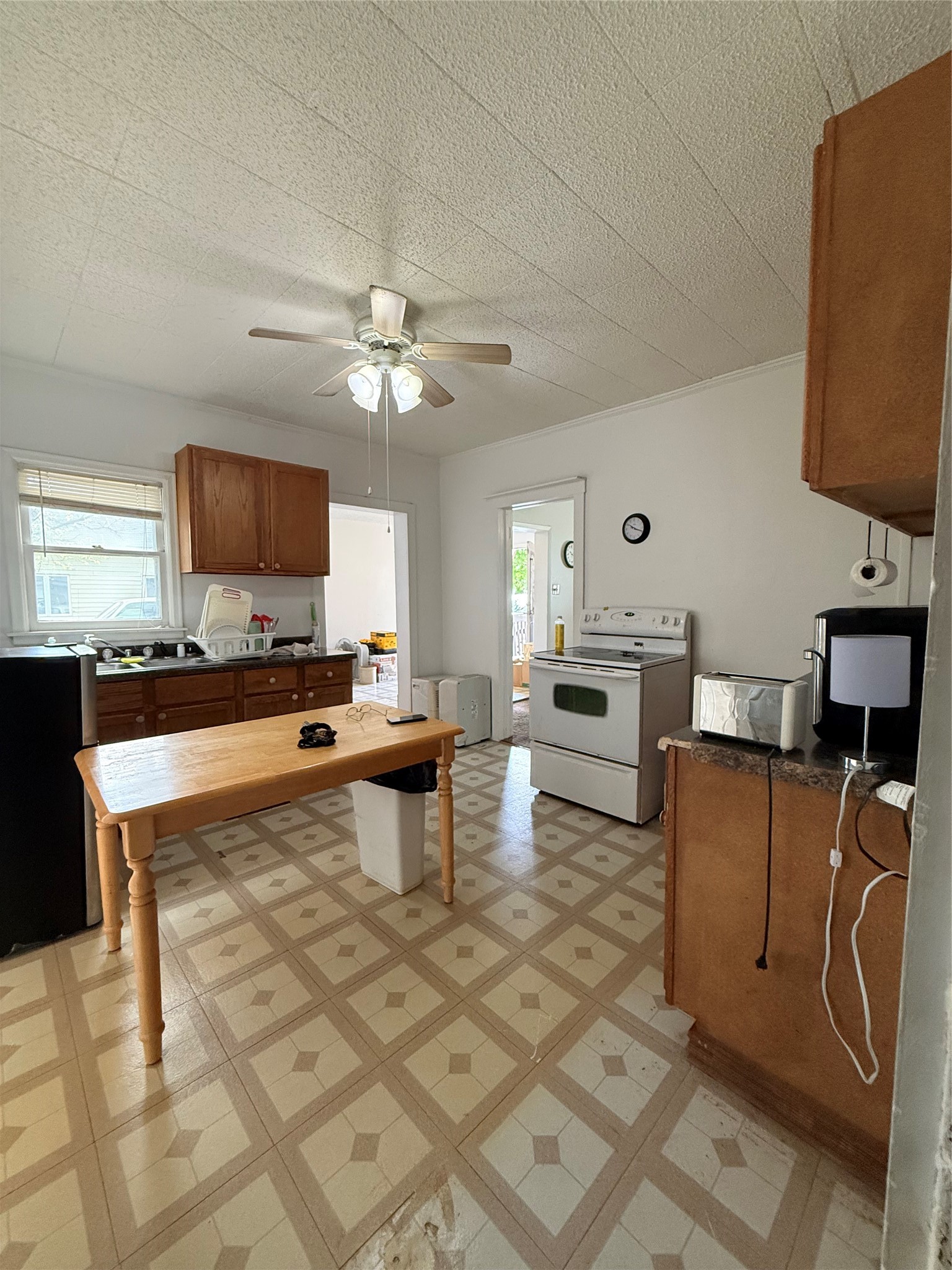 323 Walnut Street