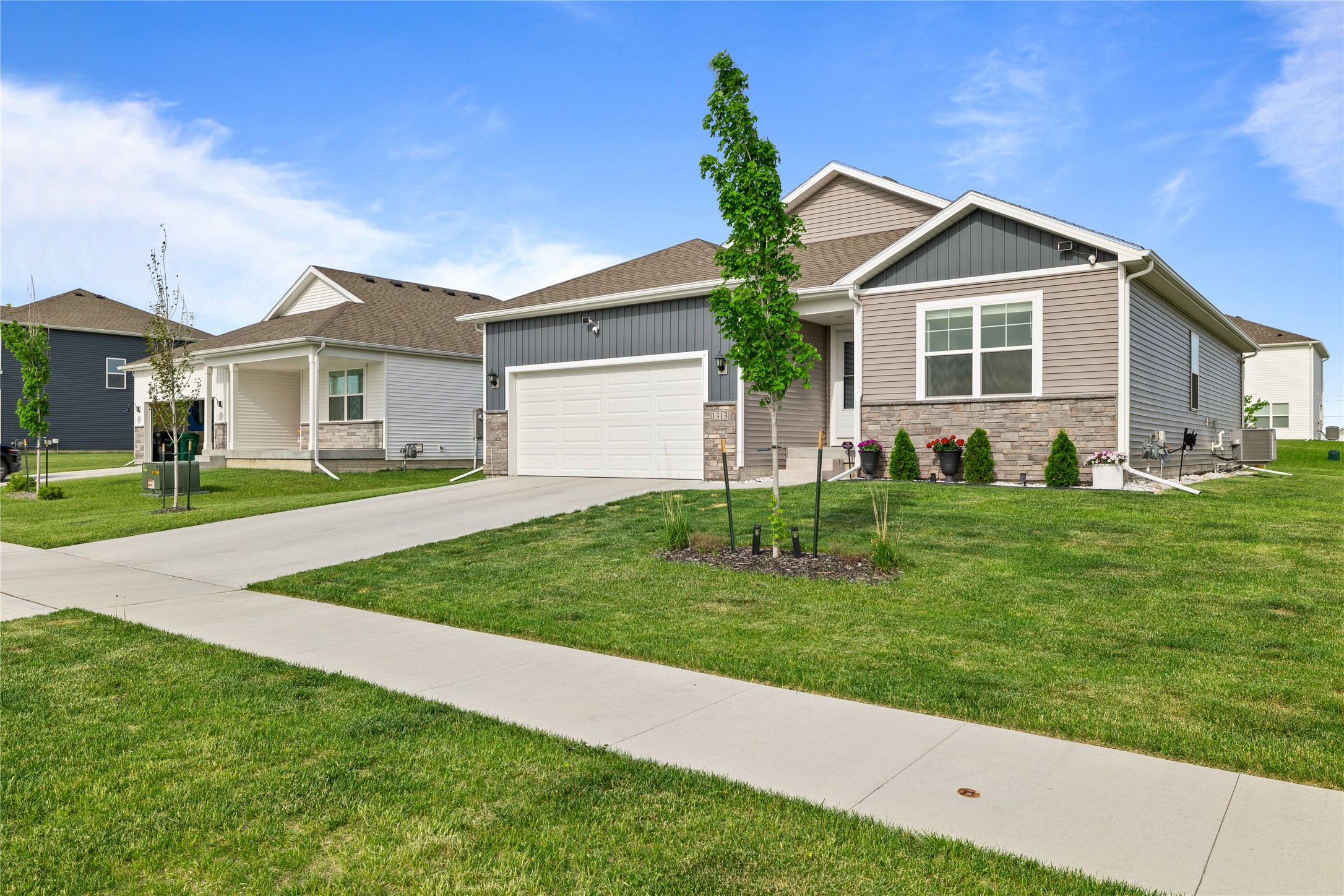 1313 NE Deerfield Drive