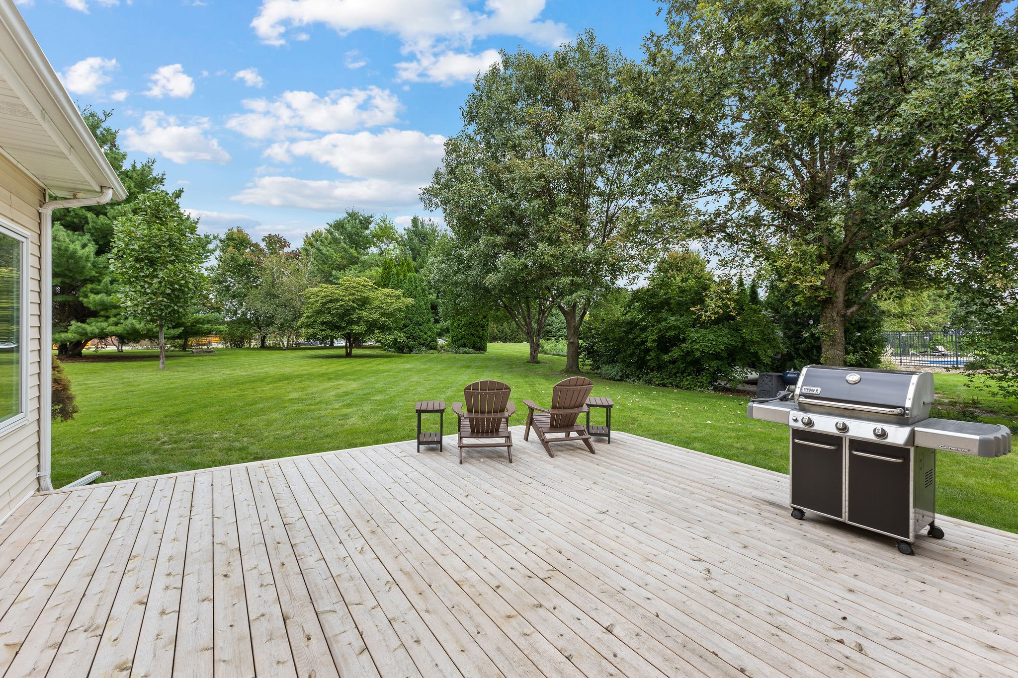 855 SE Westwoods Drive