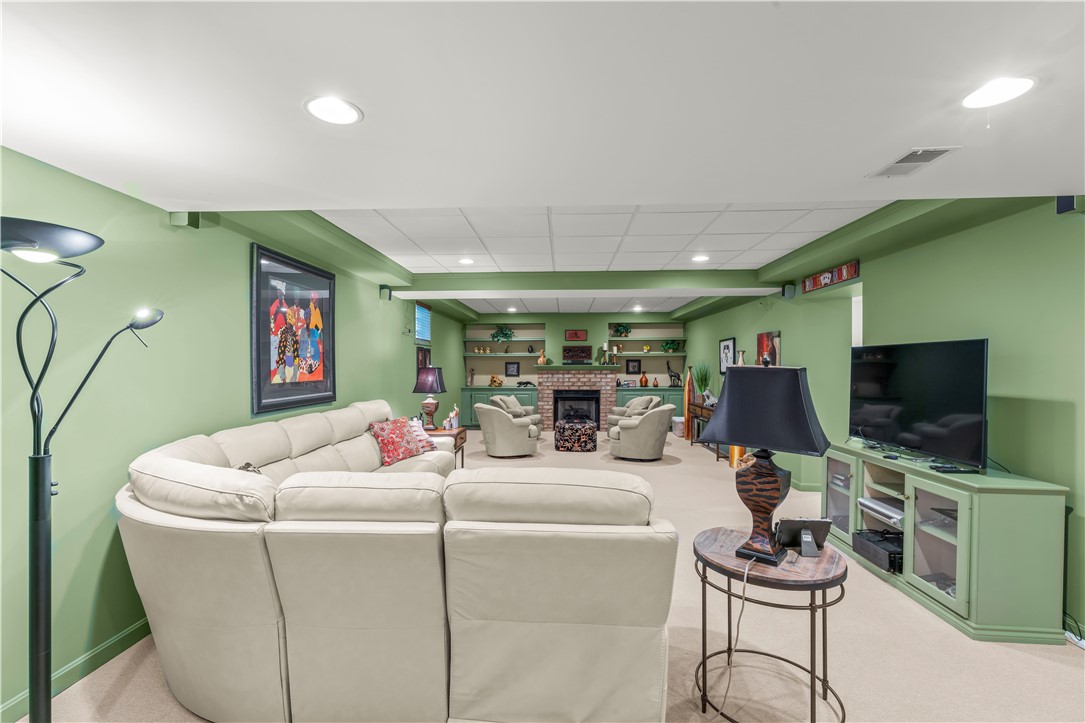 309 Forest Glen Drive