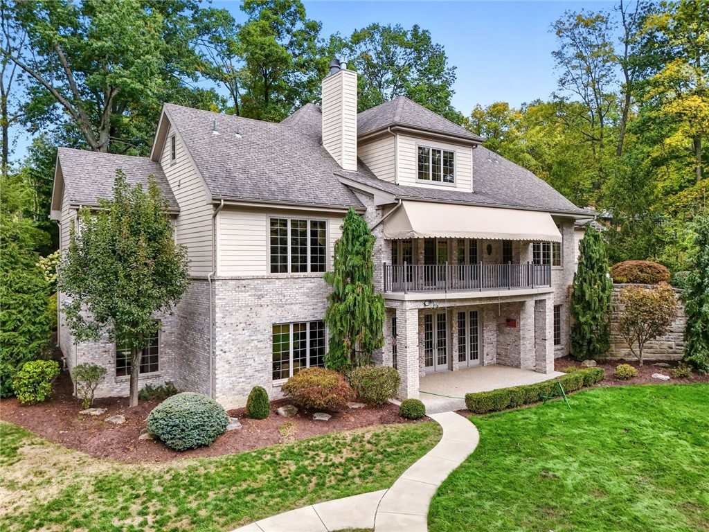 105 Oakwood Road