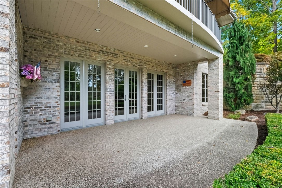 105 Oakwood Road