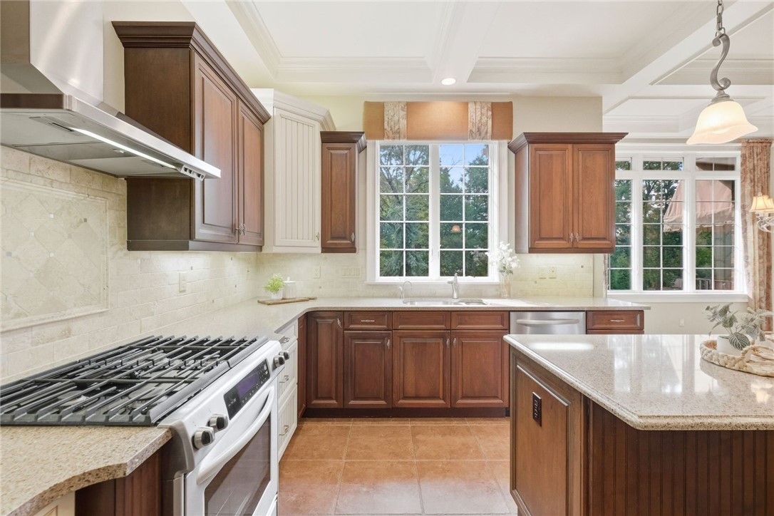 105 Oakwood Road